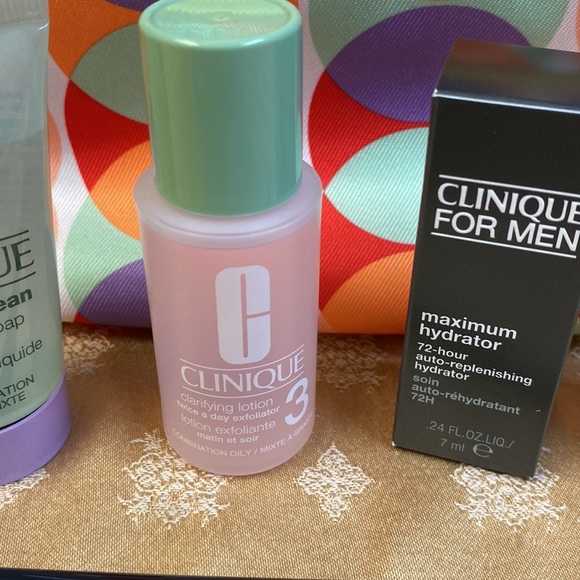 NIP! 6-Piece Travel Clinique Facial Care Set (Including Men’s!) - Picture 4 of 7